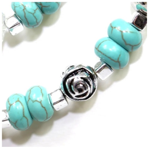 Handmade 3 Strand Crystal Bead Statement Necklace - Picture 7 of 11